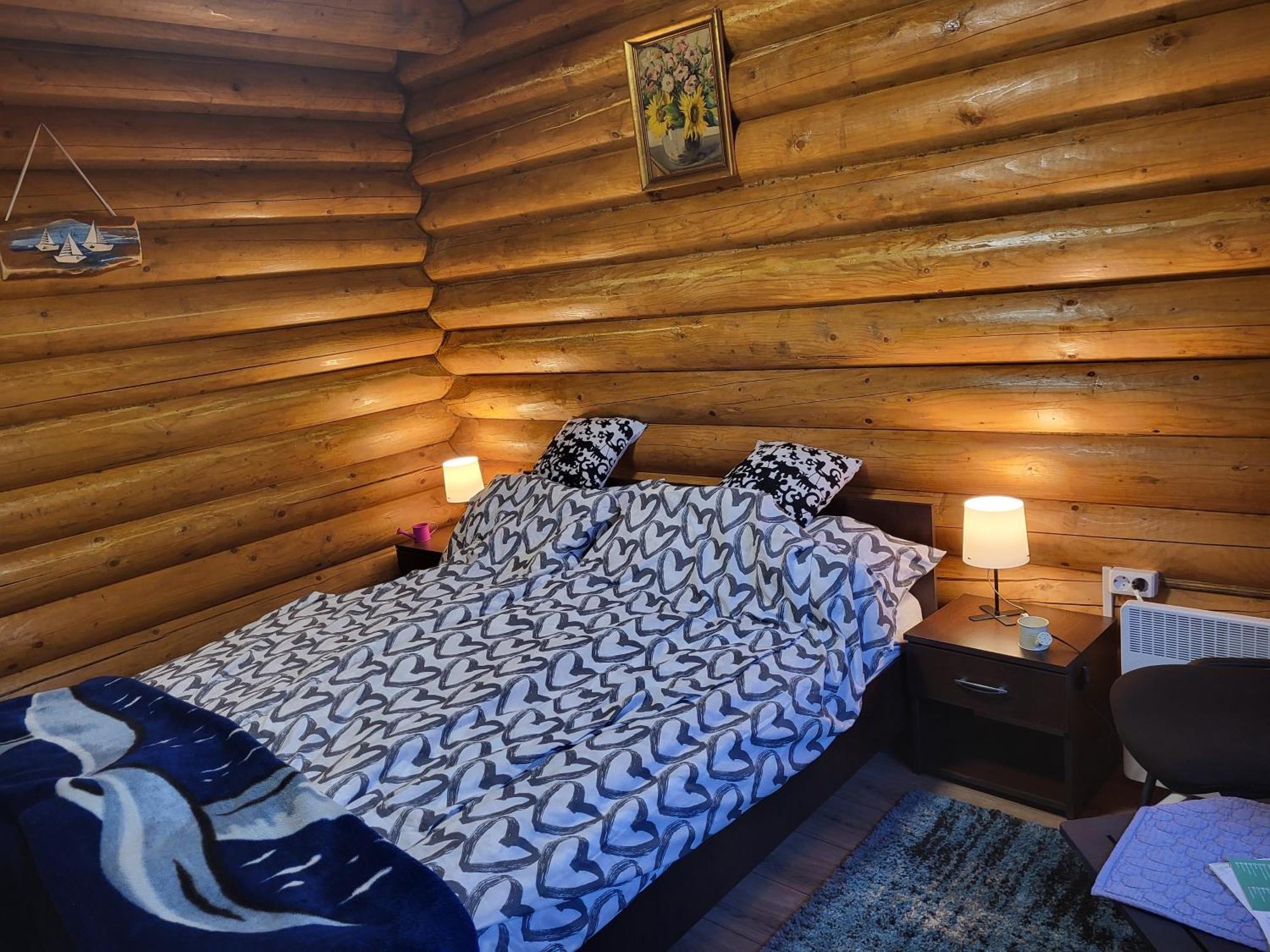 Woodhouse Apartment Eger Luaran gambar
